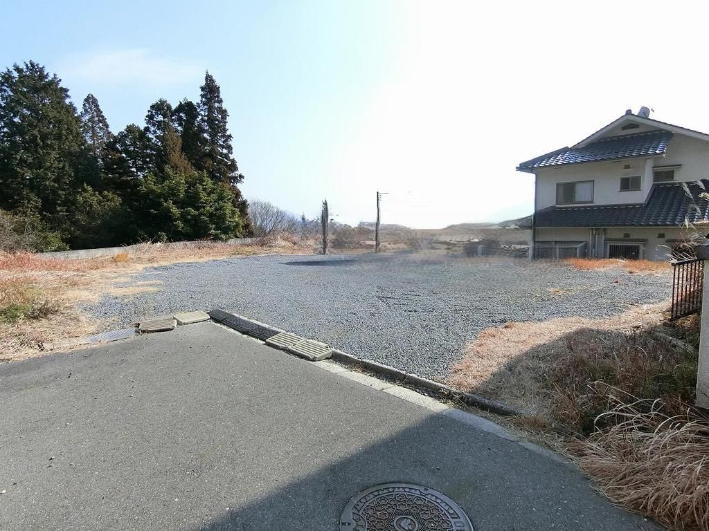 4LDK House for Sale in Higashihiroshima on 738sqm Land - Thumbnail 4