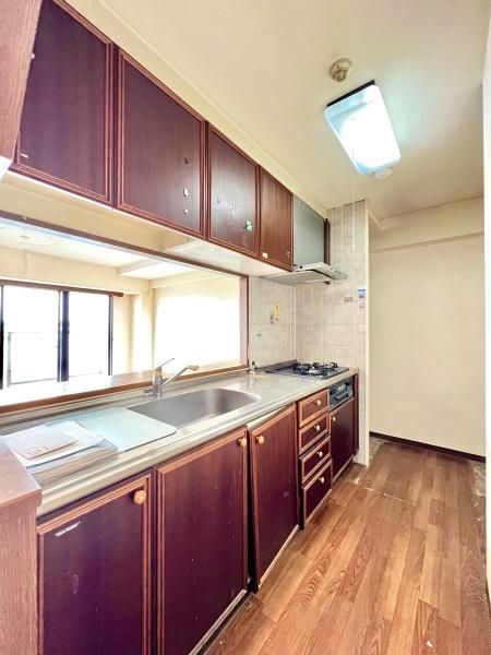 4LDK Apartment in Nishinomiya with Large Balcony | Famille Nishikoshien - Thumbnail 4
