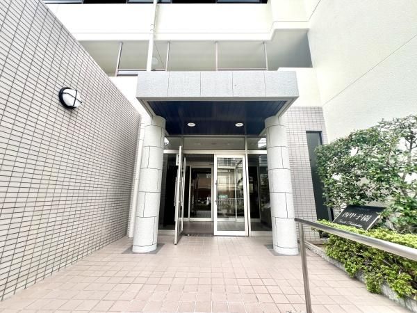 4LDK Apartment in Nishinomiya with Large Balcony | Famille Nishikoshien - Thumbnail 2