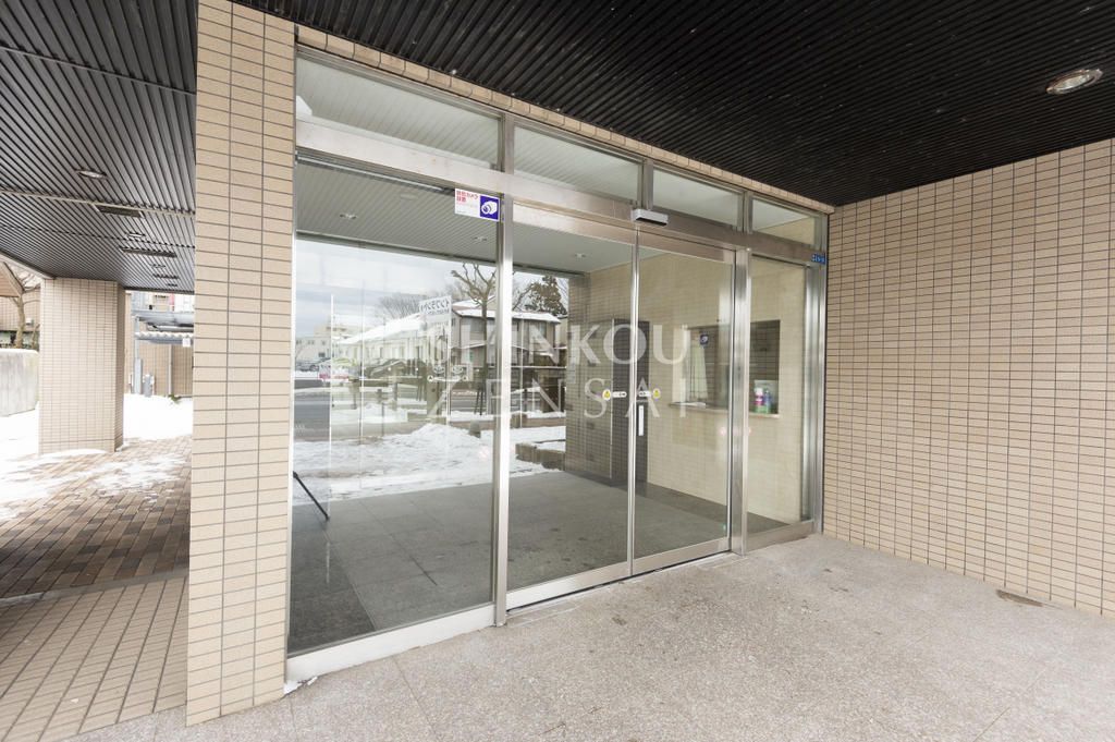 Verezza Noborimachi 4LDK Apartment for Sale in Akita City - Thumbnail 2