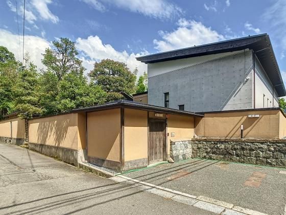 6LDK Custom House for Sale in Kanazawa, Ishikawa - 333 sqm - Thumbnail 3