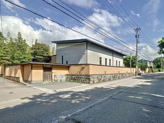 6LDK Custom House for Sale in Kanazawa, Ishikawa - 333 sqm - Thumbnail 2