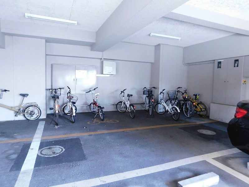 2LDK Apartment for Sale in Dainacourt Kokuragawano, Kitakyushu - Thumbnail 3