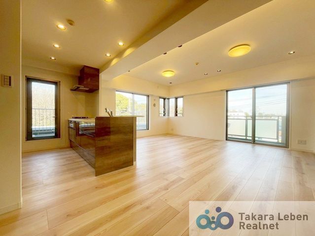 Renovated 4LDK Apartment for Sale in Setagaya, Tokyo - Thumbnail 4