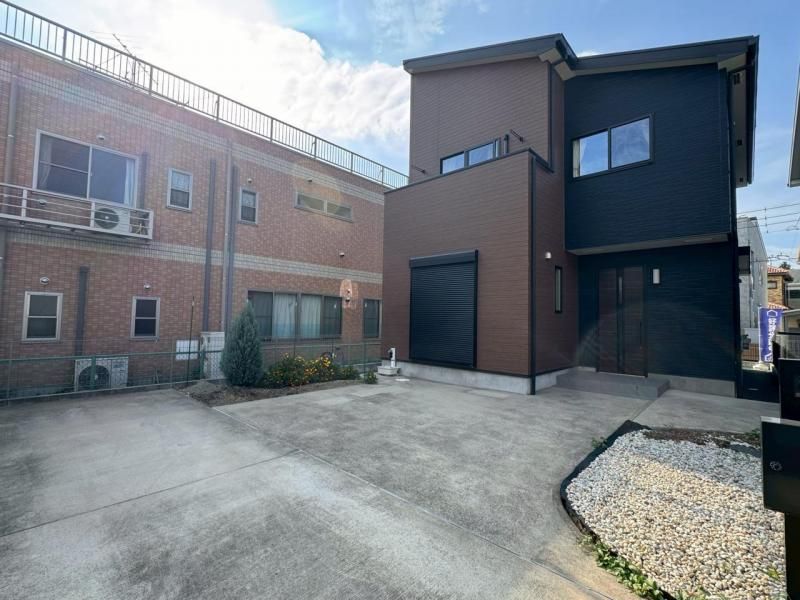 4-Year-Old Custom 4SLDK House in Chiba's Wakaba Ward - Thumbnail 3