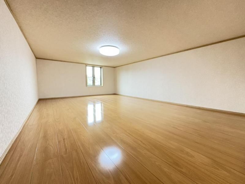 Spacious 2SLDK Single-Story House with Large Garden in Yachiyo - Thumbnail 3