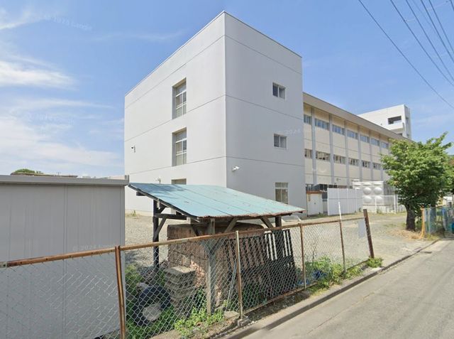 Renovated 2SLDK Apartment in Lions Mansion Honcho-dori, Morioka - Thumbnail 3