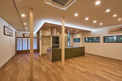Restored Heritage Estate in Kyoto's Kamitakano near Shugakuin Imperial Villa — Balcony, Sakyo, Kyoto