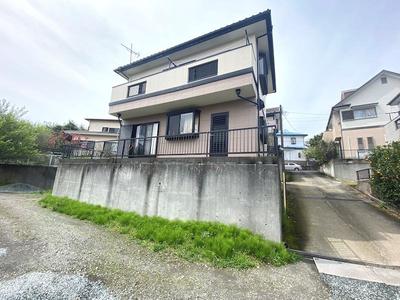4LDK House for Sale in Yugawara, Kanagawa — Image 2, Yugawara, Kanagawa