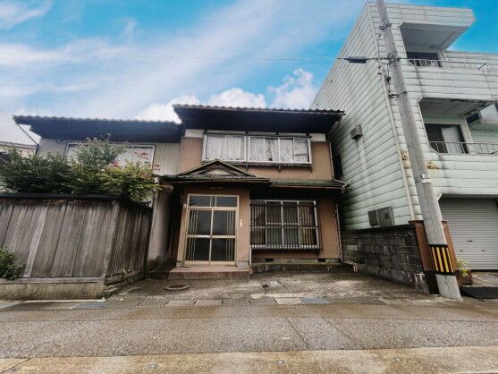7K Vacant House for Sale in Takaoka, Toyama - 6 Million Yen - Thumbnail 2
