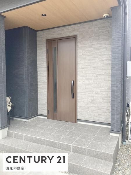 4LDK Solar-Powered Family Home for Sale in Ogaki, Gifu - Thumbnail 3