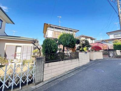 2LDK House in Hadano with South-Facing Balcony — Image 1, Hadano, Kanagawa