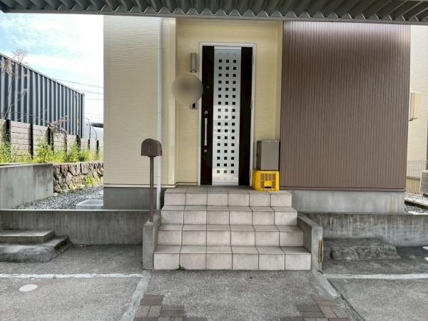4LDK House in Toyohashi with Solar Panels - Thumbnail 3
