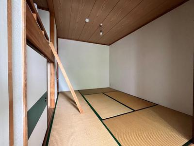 1LDK Apartment in Kiyosato Highlands with Fuji Views — Image 2, Hokuto, Yamanashi