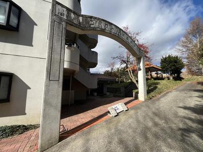 1LDK Apartment in Kiyosato Highlands with Fuji Views — Image 1, Hokuto, Yamanashi
