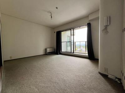 1LDK Apartment in Kiyosato Highlands with Fuji Views — Image 3, Hokuto, Yamanashi