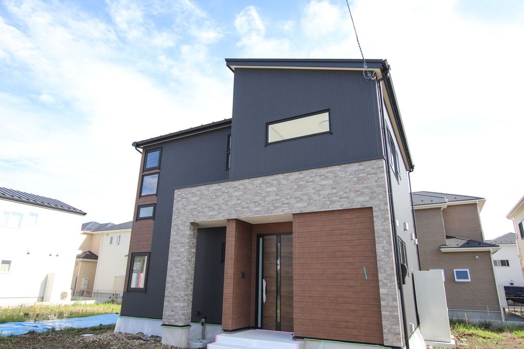 215.55 sqm Corner Lot for Sale in Kuriyagawa, Morioka, Iwate - Image 1