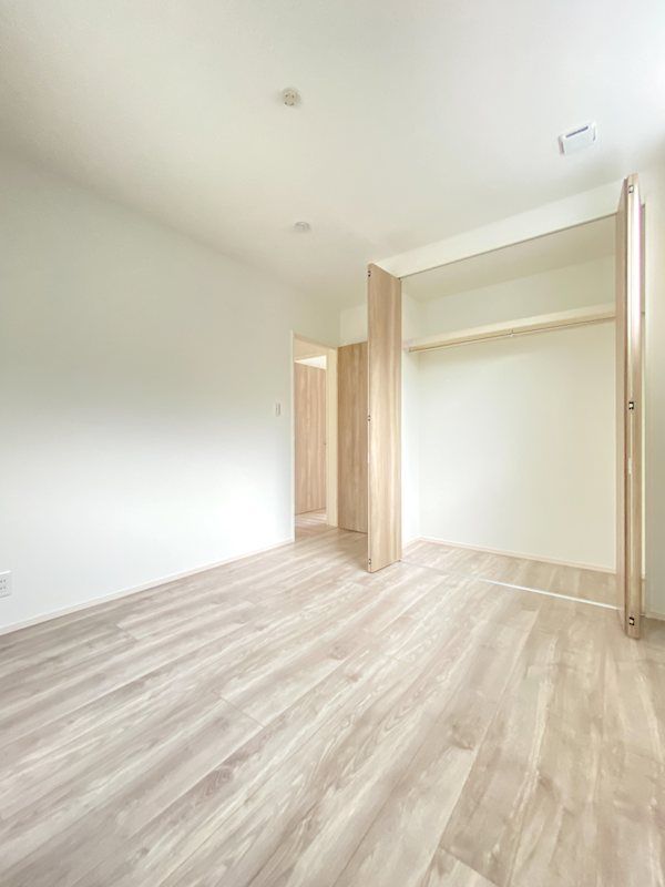 4LDK Modern House in Otsu with Loft and 2 Parking Spaces - Thumbnail 3