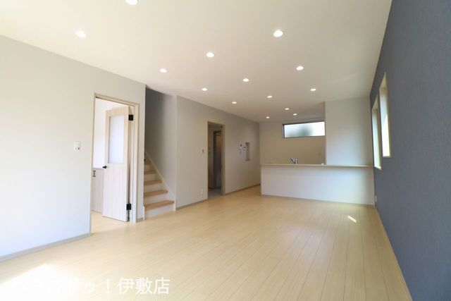 3LDK All-Electric Home in Kagoshima City Near Park - Thumbnail 2