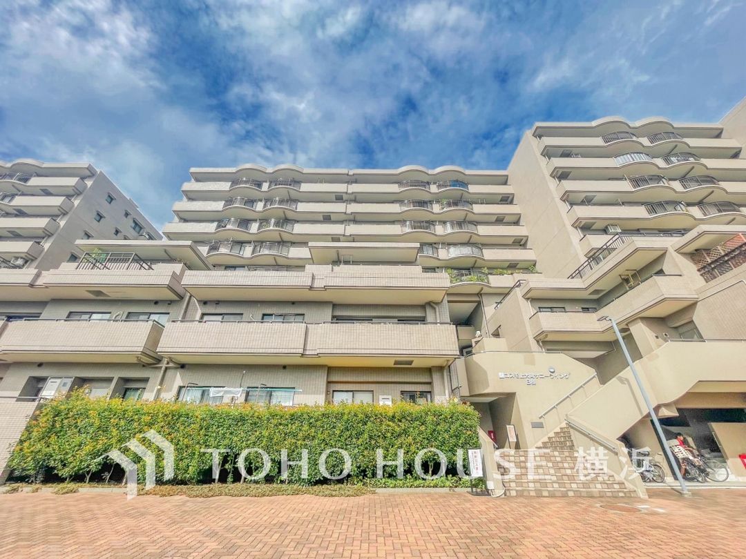 Renovated 4LDK Apartment Near Uragaoka Station, Yokohama - Thumbnail 2