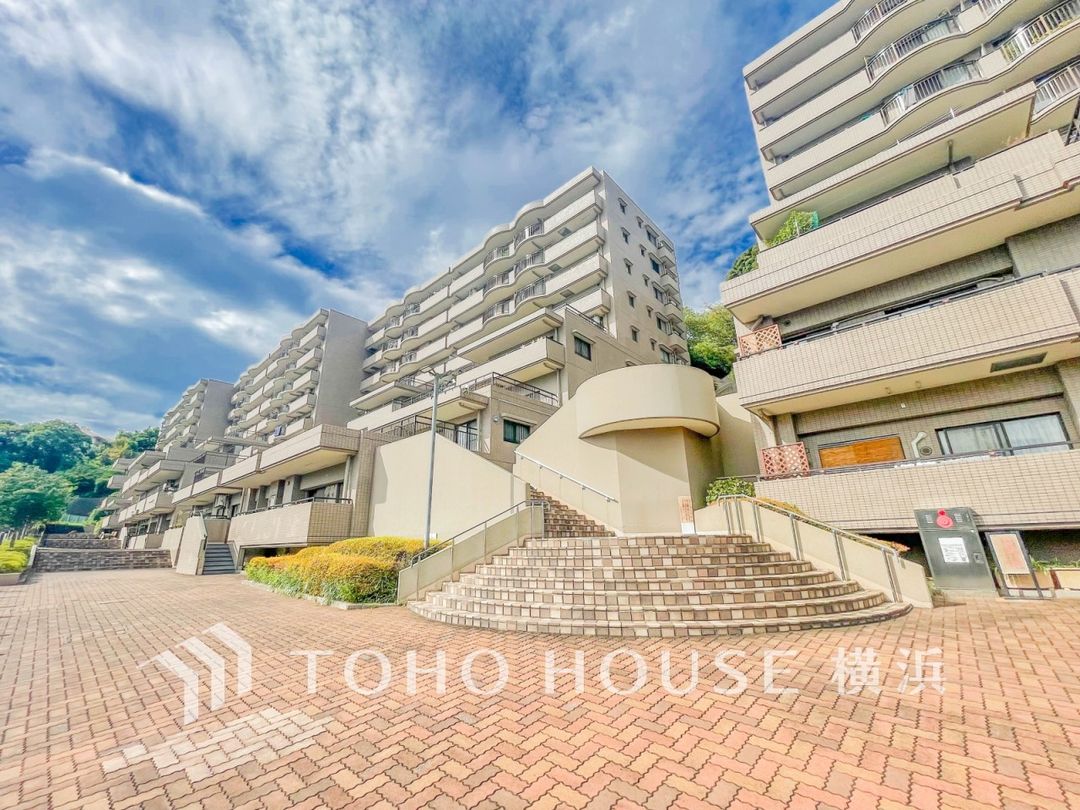 Renovated 4LDK Apartment Near Uragaoka Station, Yokohama - Thumbnail 4