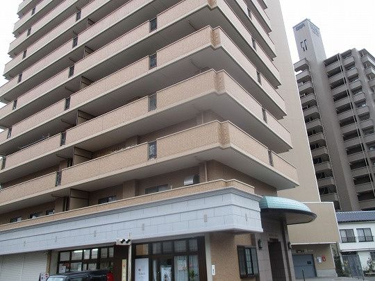 Urban Tower Otake 3LDK Apartment with City Views - Hiroshima - Thumbnail 3