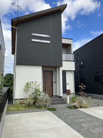 [Homes] Used detached house Nakajima, Iwade City | — Image 1, Iwade, Wakayama