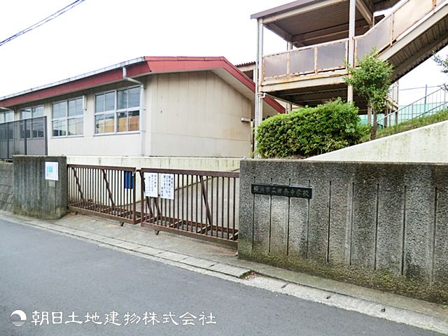 Settle Court Nagatsuta 3LDK Apartment in Yokohama - Image 1