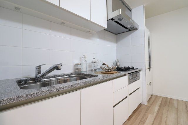 The Senri Residence 6F: 1LDK Apartment Near Senri-Chuo Station, Toyonaka - Image 22