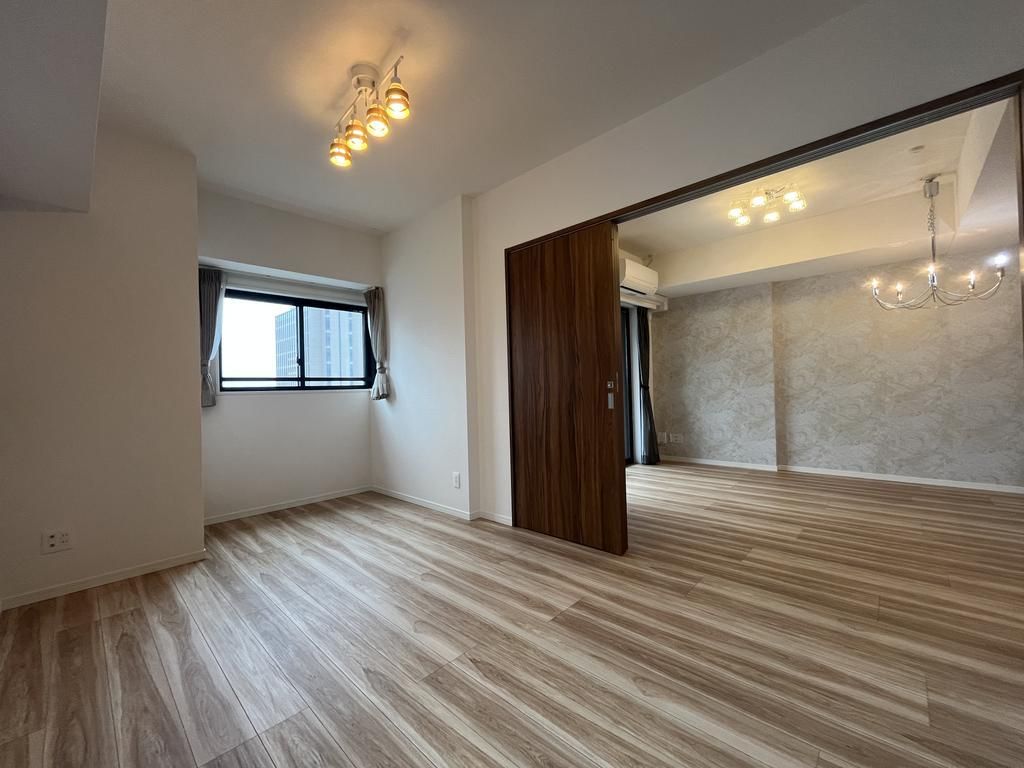 Premier Kanazawa Housai 1006 - 2LDK Corner Apartment Near Kanazawa Station - Thumbnail 2