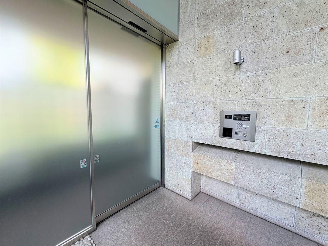 Inisia Toyosu Comfort Place 2LDK Apartment in Koto Ward - Thumbnail 3