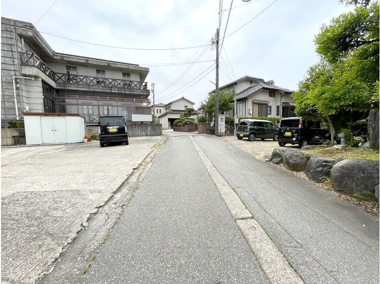 Vacant Land for Sale in Kurobe, Toyama with Snow-Melting Road - Thumbnail 3