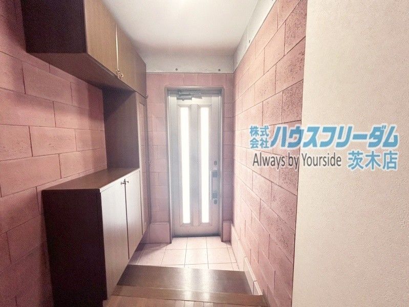 4LDK House for Sale in Suita City, Osaka - Thumbnail 3