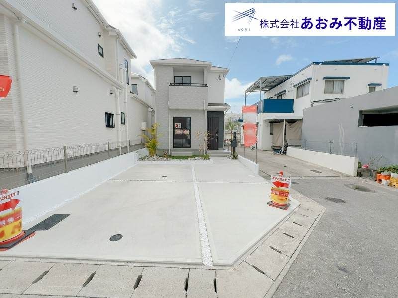 New 2LDK House with Garden & Parking in Okinawa City - Thumbnail 3