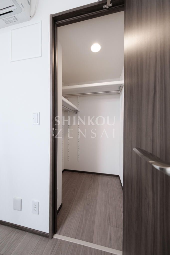Prest Aomori Shinmachi The Tower 7F 2LDK Apartment for Sale - Thumbnail 3