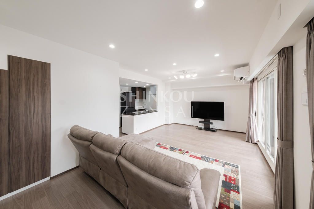 Prest Aomori Shinmachi The Tower 7F 2LDK Apartment for Sale - Thumbnail 4