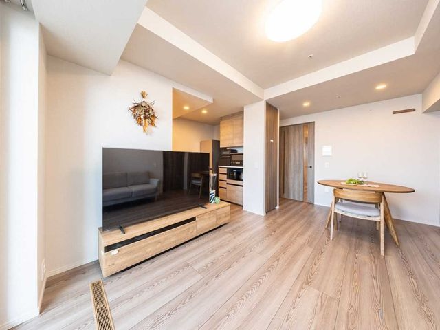 2LDK Apartment for Sale in Koto-ku, Tokyo Near Kameido Station - Thumbnail 4