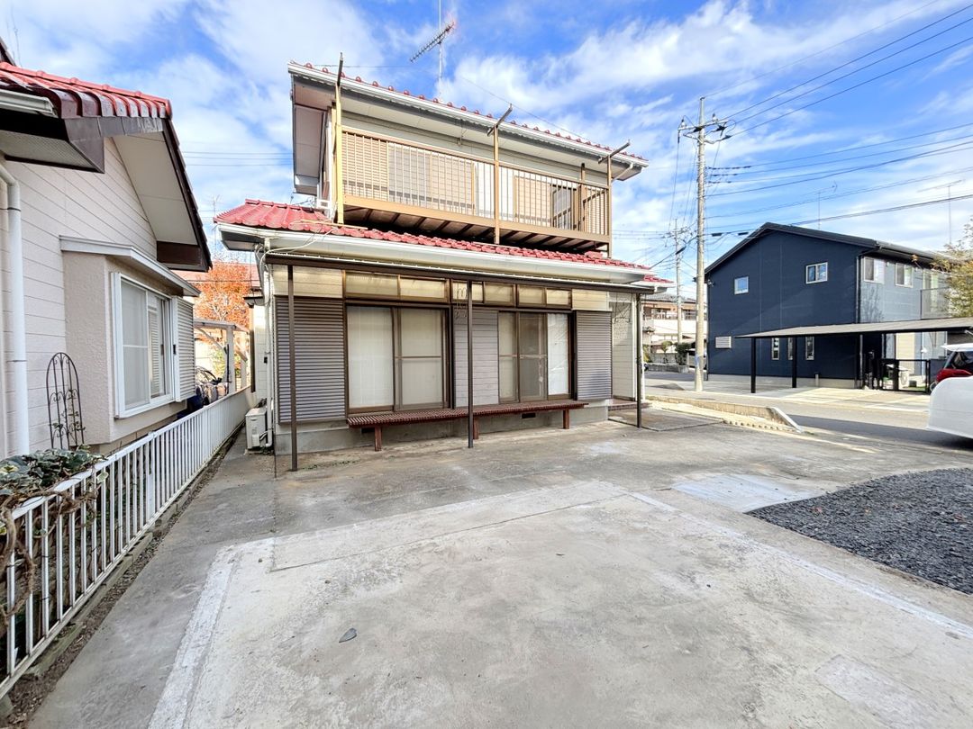 4DK Corner Lot House for Sale in Oyama, Tochigi - 1986 Build - Thumbnail 3