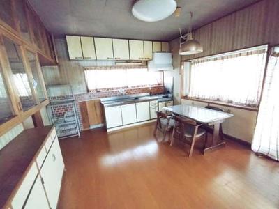 1978 Wooden House in Kesennuma with 118m² Living Space — Image 2, Kesennuma, Miyagi