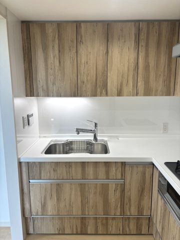 Renovated 3LDK Apartment for Sale in Saginuma, Kawasaki - Thumbnail 3