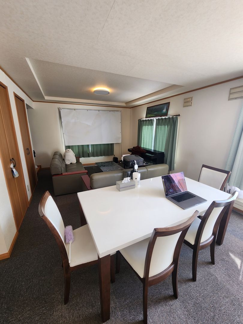 5-Bedroom Licensed Minpaku House in Kutchan, Hokkaido - Thumbnail 3