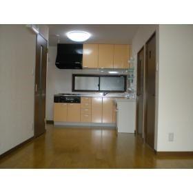 2LDK Shop-Residence in Kitakyushu's Jinharu District — Image 1, Yahatanishi, Fukuoka