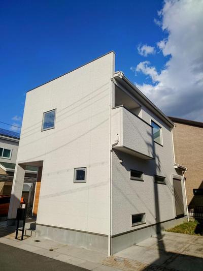 Modern 3SLDK house in Yamatokoriyama with solar panels — Image 1, Yamatotakada, Nara