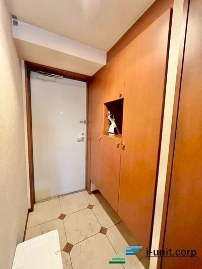 Crestform Ichikawa Minami Grand Stage 3LDK Apartment for Sale — Image 3, Ichigawa, Chiba