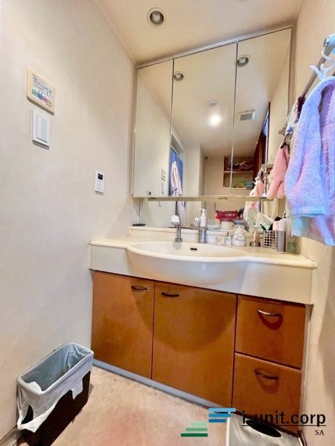 Crestform Ichikawa Minami Grand Stage 3LDK Apartment for Sale - Thumbnail 3