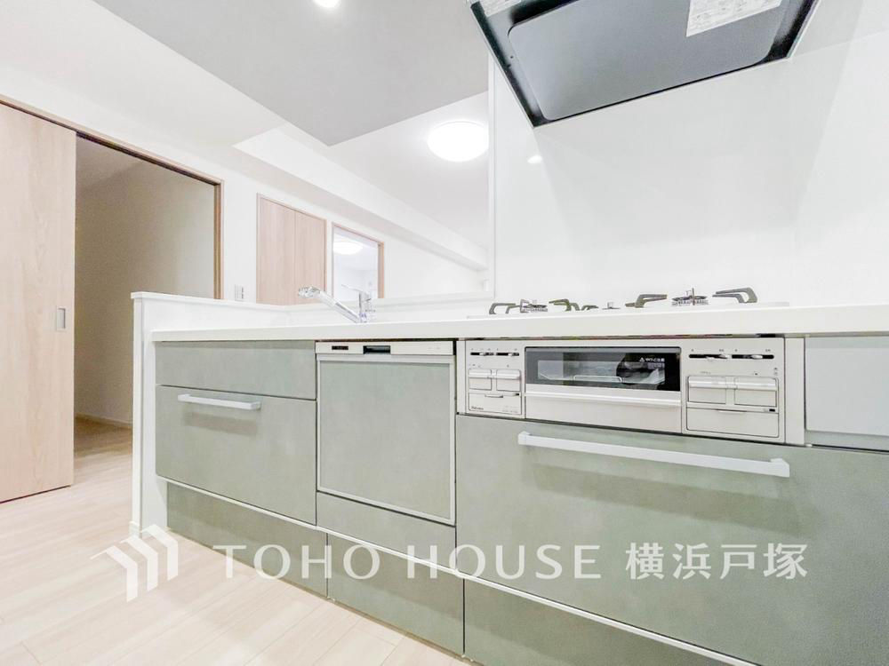 3LDK Apartment in Fujisawa with Balcony and Parking - Thumbnail 3