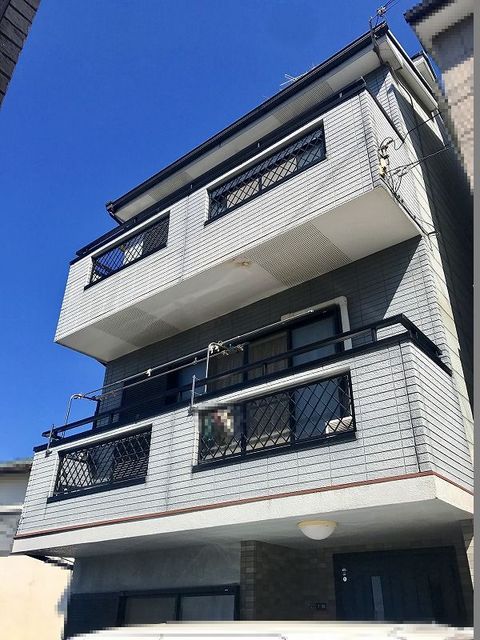 4LDK House Near Shigenoji, Higashi-Osaka - Thumbnail 3