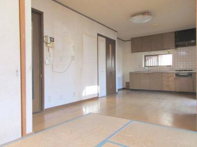 Used detached house in Kumagawa, Fussa City | Used detached house in Fussa City, 9 minutes walk from Kumagawa Station on the JR Itsukaichi Line (Property number: 0114113-0019595) — Image 2, Fussa, Tokyo