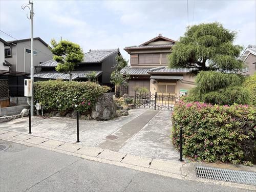 8SDK House in Kyoto's Nishikyo Ward with 215m² Living Space - Thumbnail 3