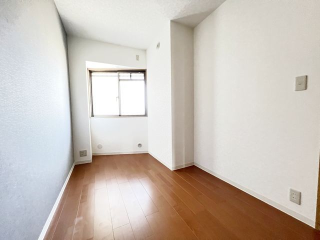 Kawachinagano Green Mansion 3LDK Apartment for Sale in Osaka - Thumbnail 4